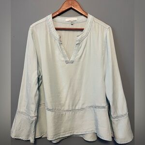 Fourteenth Place Popover Top Blue Chambray Bell sleeve Lace Trim V-neck size XL